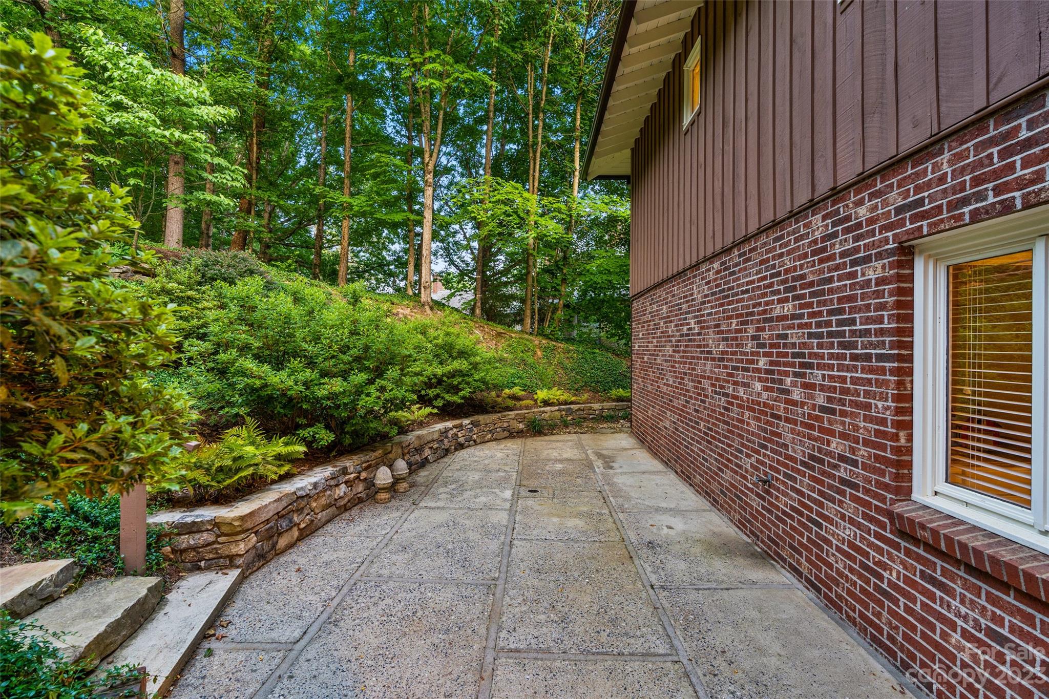 137 Stratford Road Asheville NC 28804