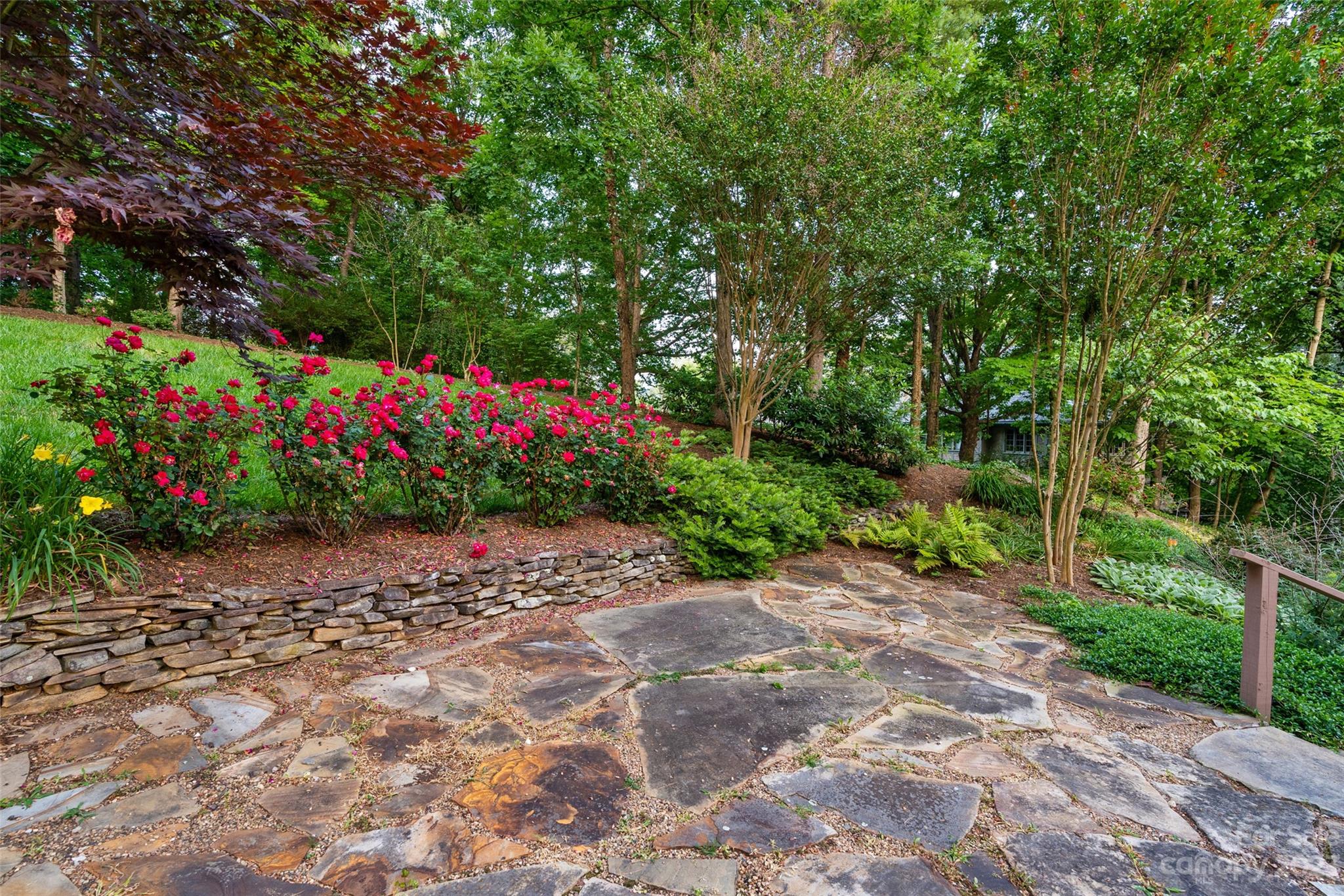 137 Stratford Road Asheville NC 28804