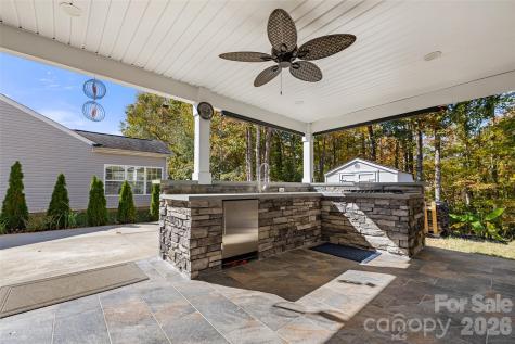 1828 Kilkenny Drive Clover SC 29710