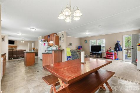 5139 Pine Springs Drive Bessemer City NC 28016