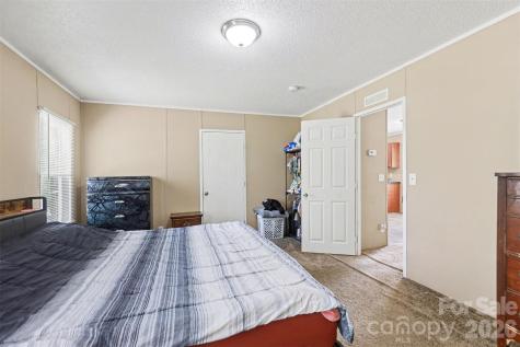 5139 Pine Springs Drive Bessemer City NC 28016