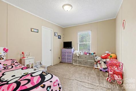 5139 Pine Springs Drive Bessemer City NC 28016