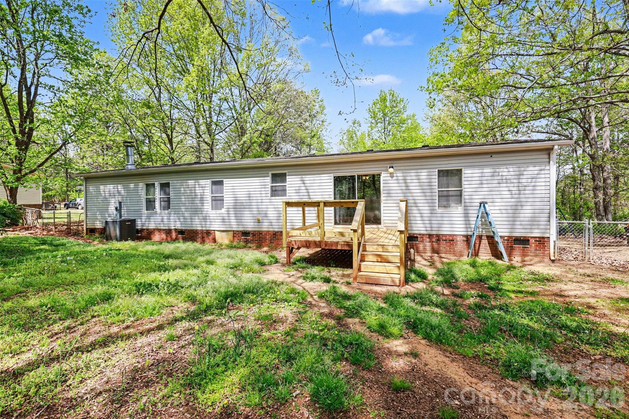 5139 Pine Springs Drive Bessemer City NC 28016