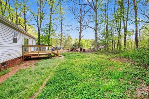 5139 Pine Springs Drive Bessemer City NC 28016