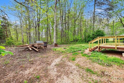 5139 Pine Springs Drive Bessemer City NC 28016