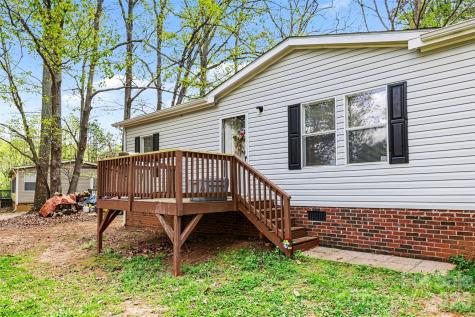 5139 Pine Springs Drive Bessemer City NC 28016