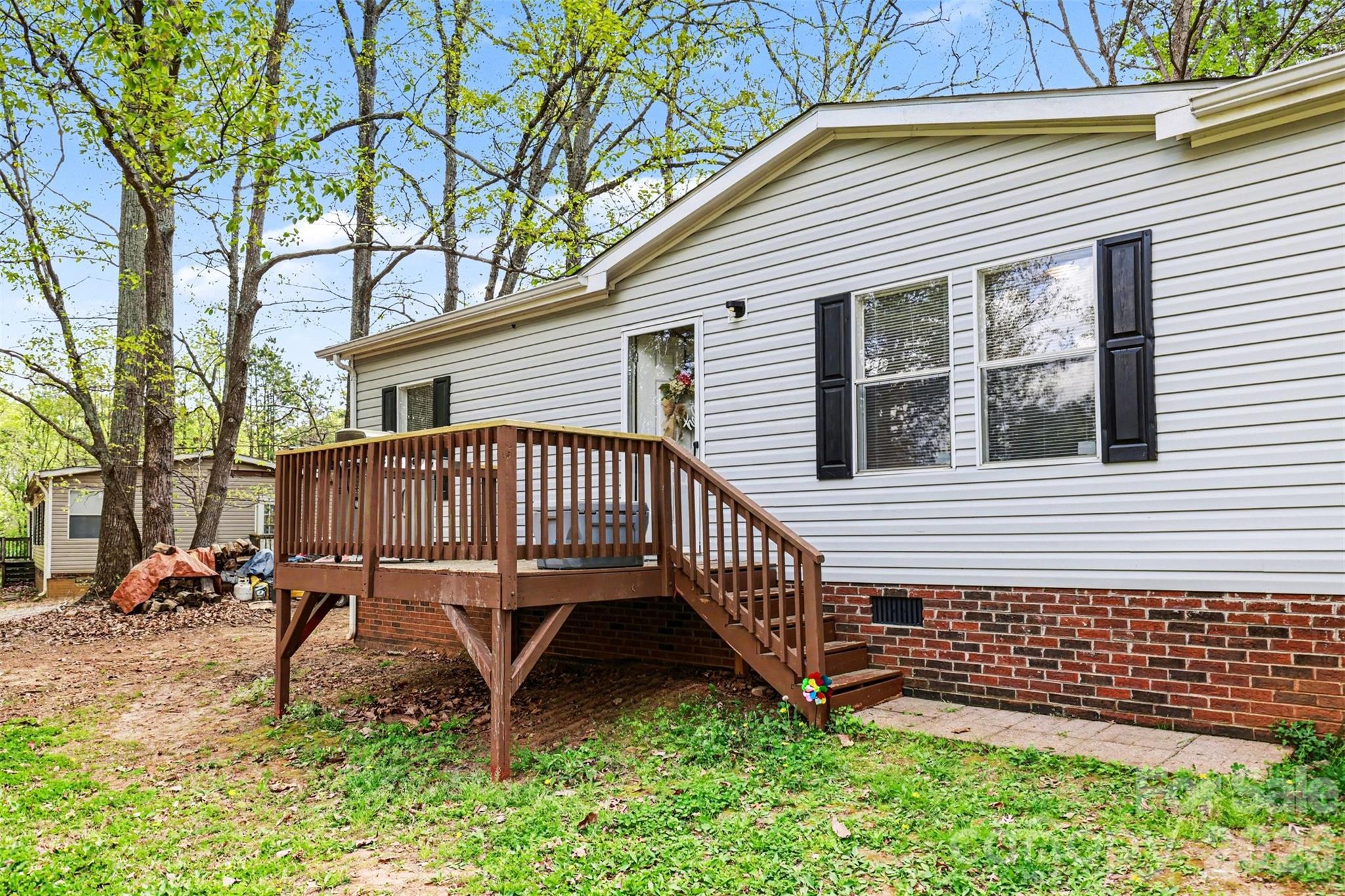 5139 Pine Springs Drive Bessemer City NC 28016
