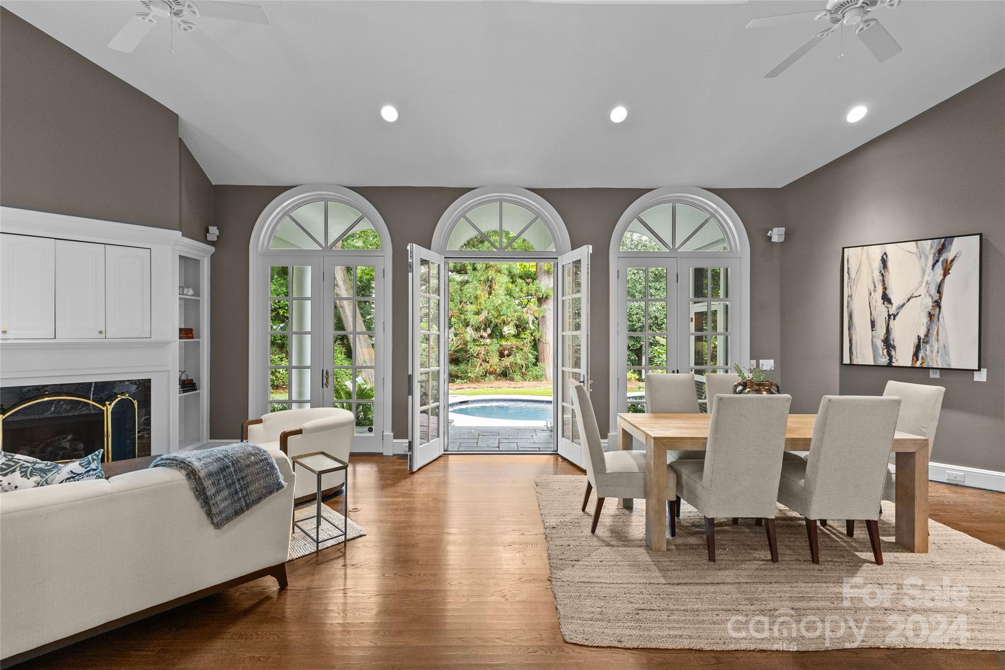 808 Hungerford Place Charlotte NC 28207