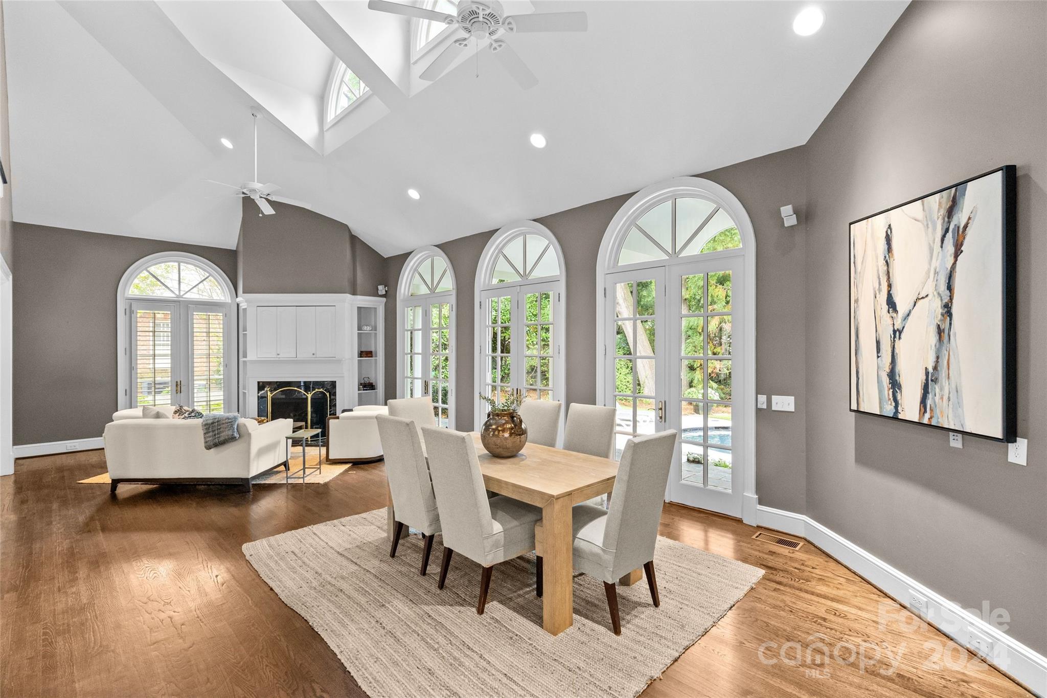 808 Hungerford Place Charlotte NC 28207