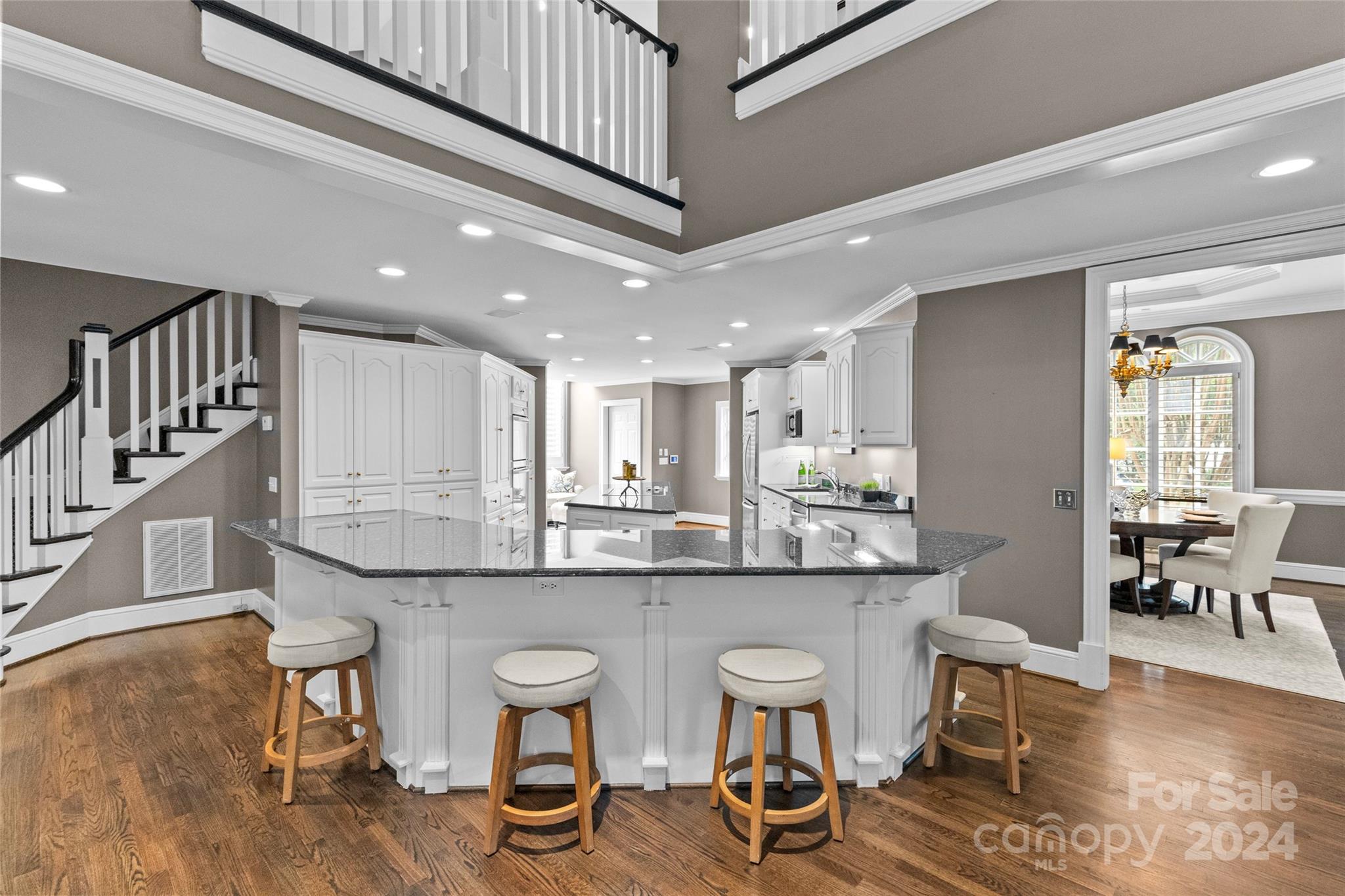 808 Hungerford Place Charlotte NC 28207