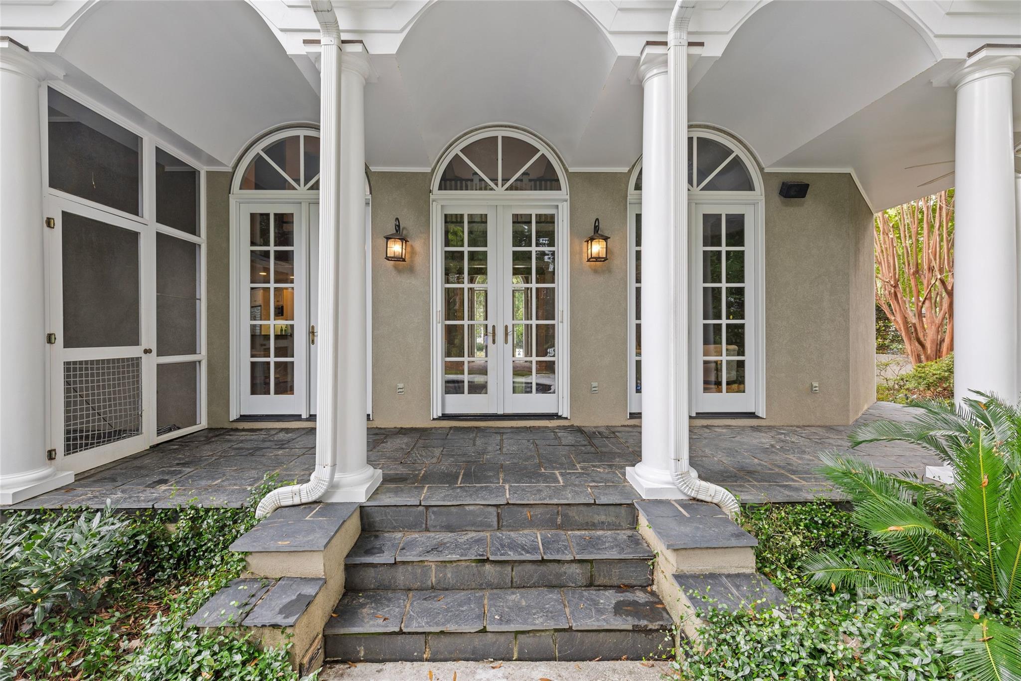 808 Hungerford Place Charlotte NC 28207