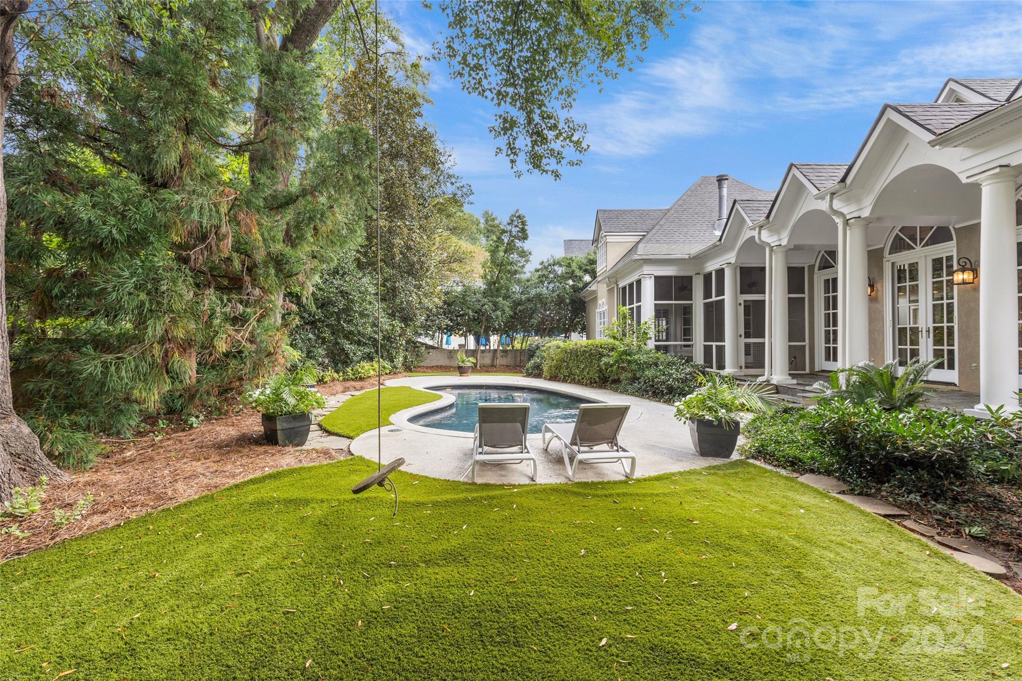 808 Hungerford Place Charlotte NC 28207
