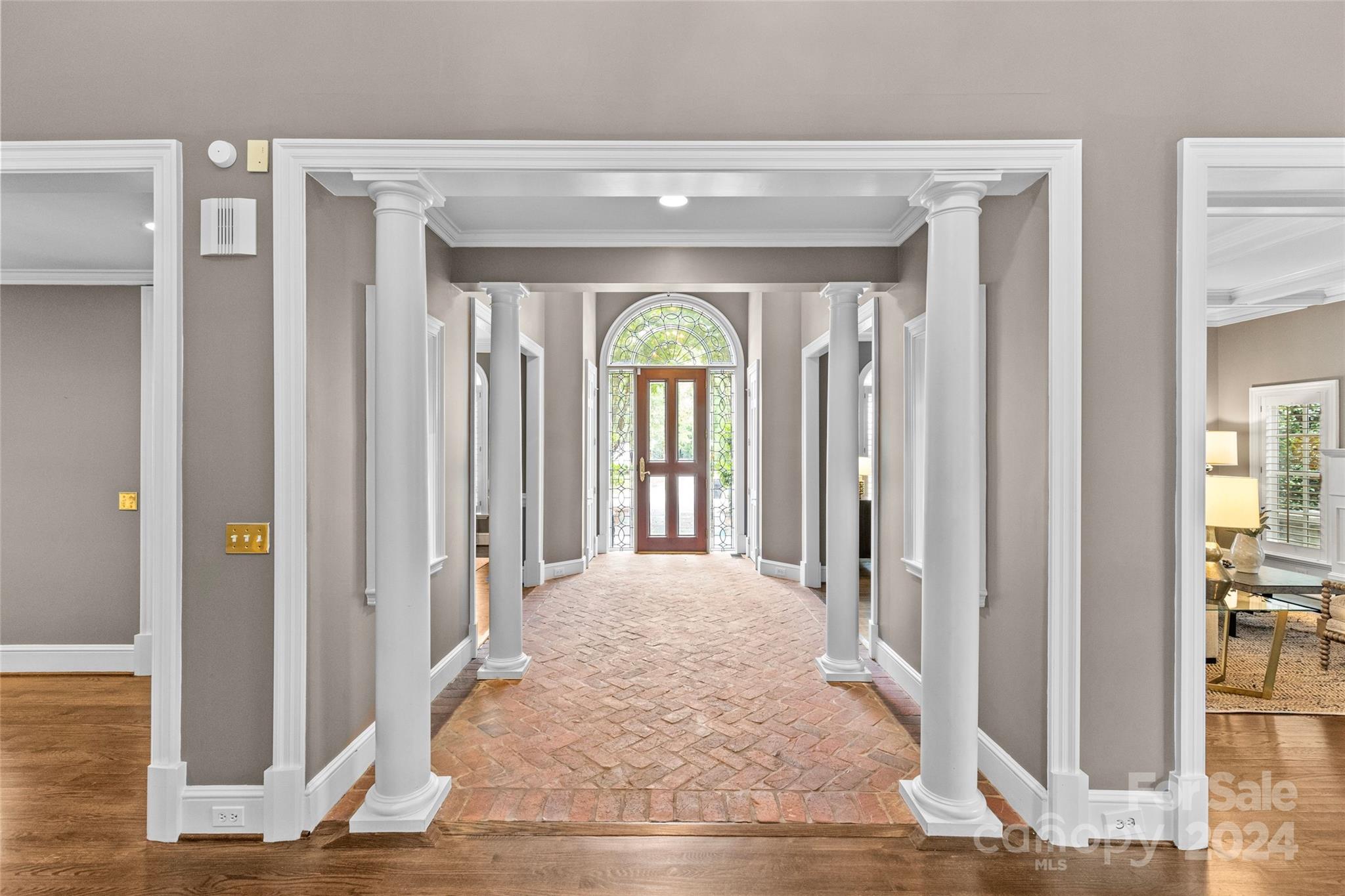808 Hungerford Place Charlotte NC 28207
