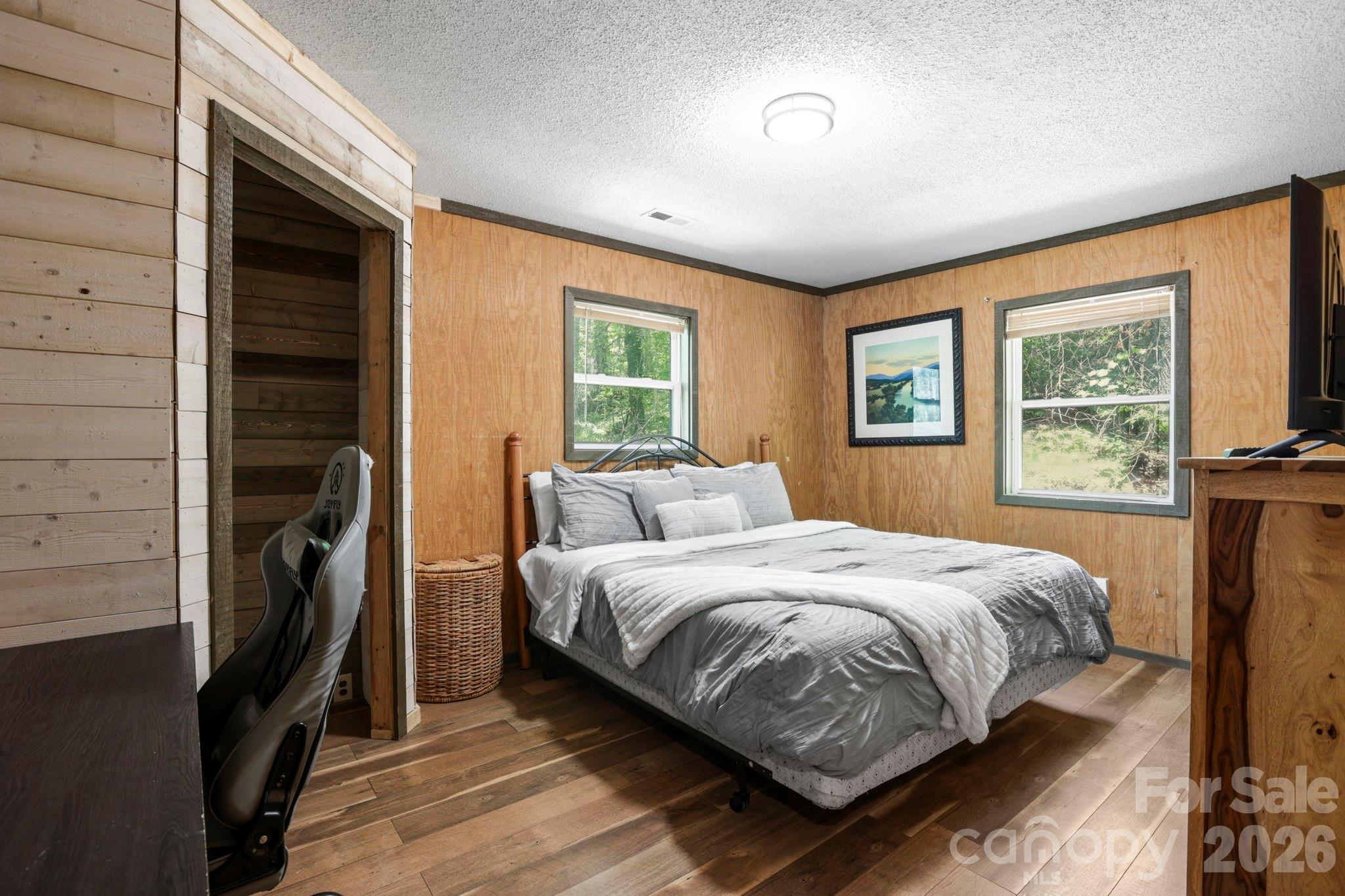 521 Lake Falls Road Hendersonville NC 28739