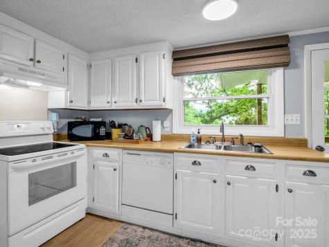 6 N Delano Road Asheville NC 28805