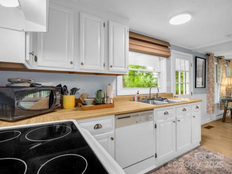 6 N Delano Road Asheville NC 28805