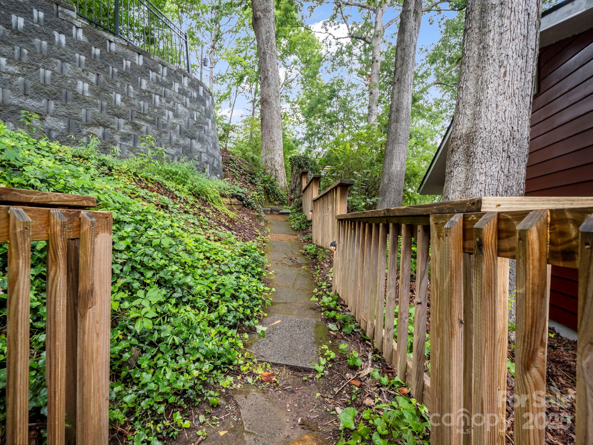 6 N Delano Road Asheville NC 28805