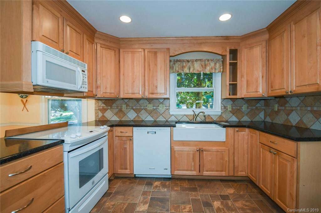 7530 Whistlestop Road Charlotte NC 28210