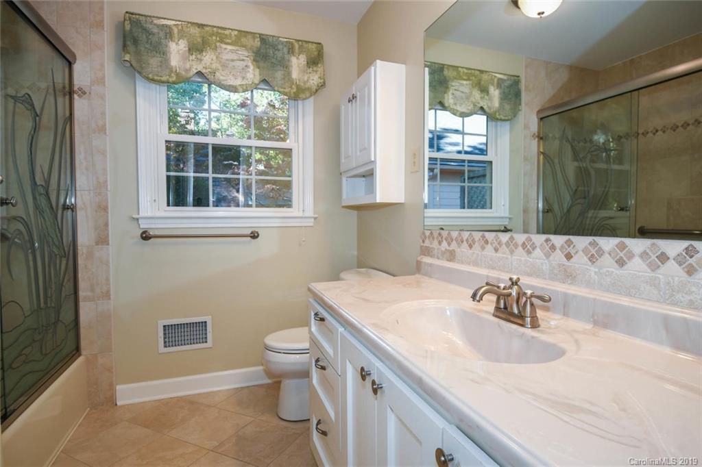 7530 Whistlestop Road Charlotte NC 28210