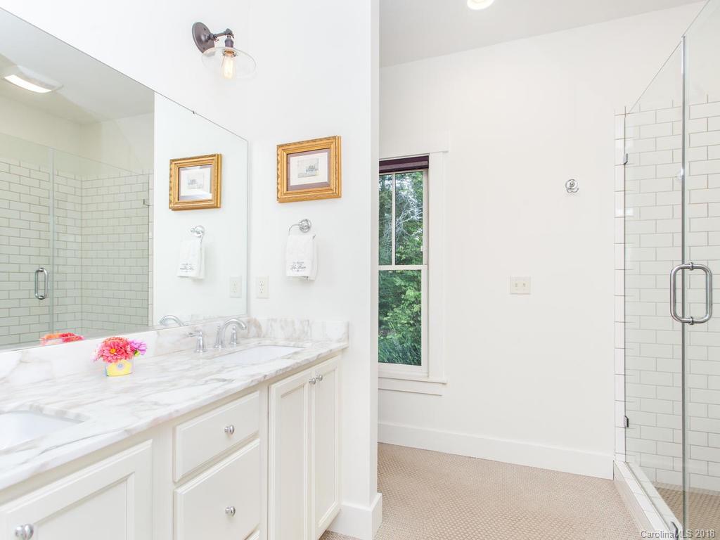 18 Saint Dunstans Circle Asheville NC 28803
