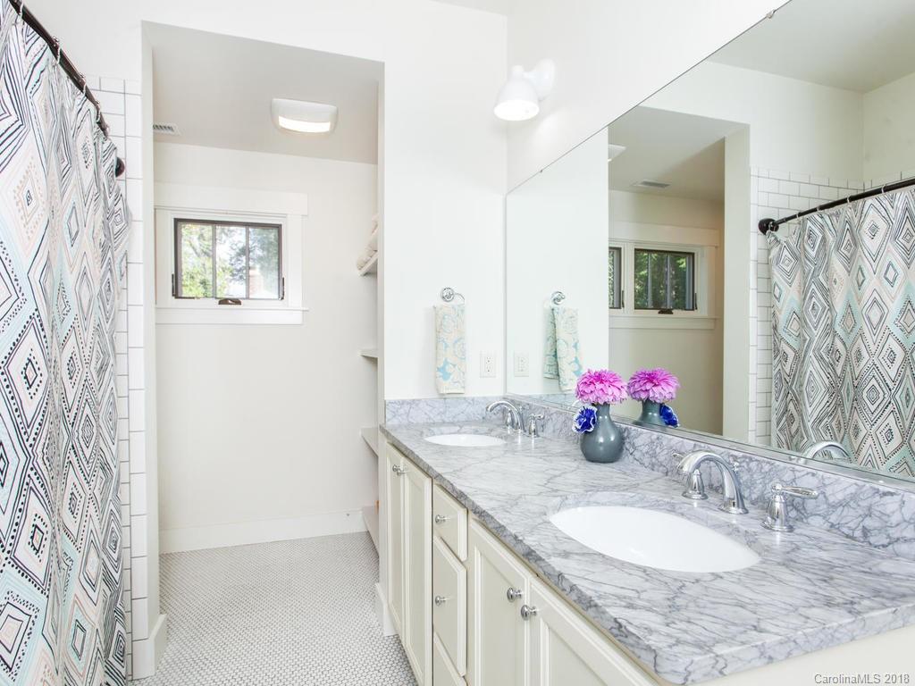 18 Saint Dunstans Circle Asheville NC 28803
