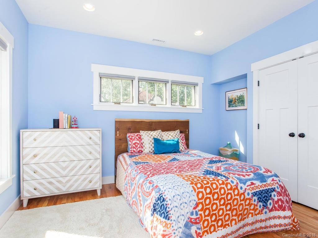 18 Saint Dunstans Circle Asheville NC 28803