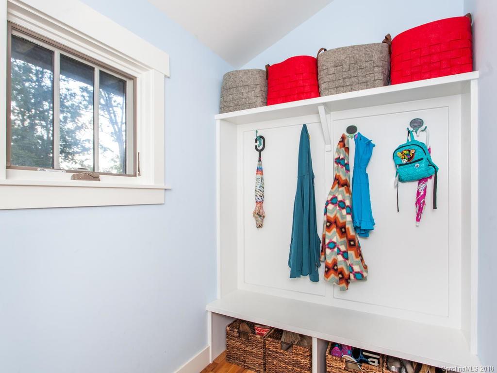 18 Saint Dunstans Circle Asheville NC 28803