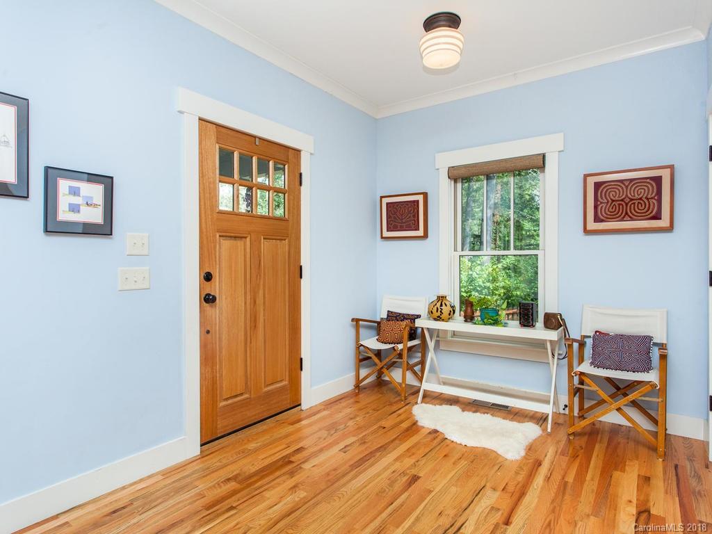 18 Saint Dunstans Circle Asheville NC 28803