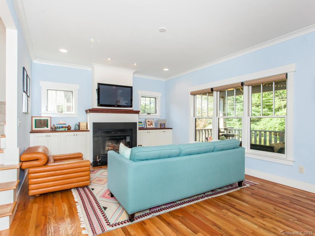 18 Saint Dunstans Circle Asheville NC 28803