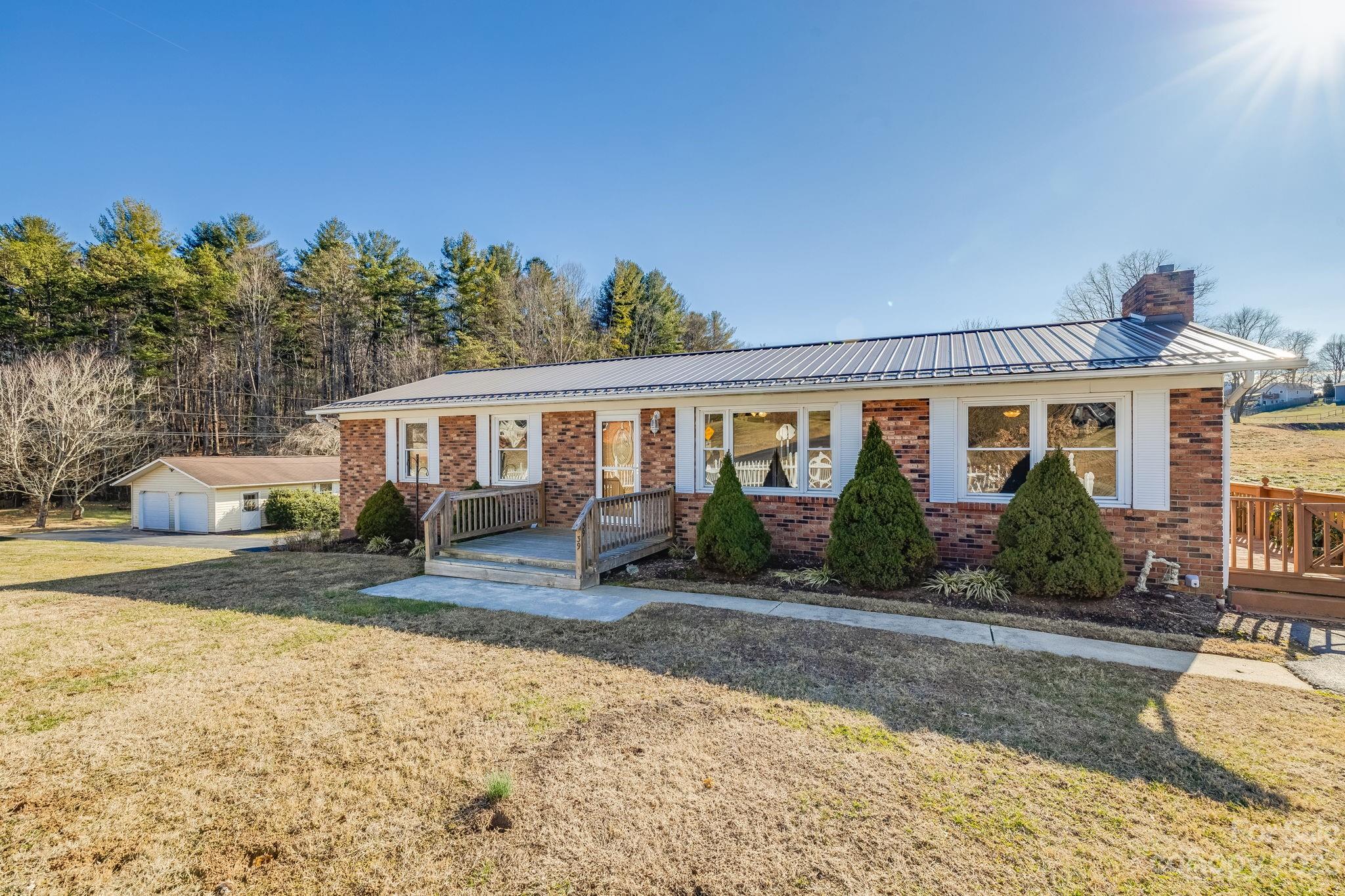 39 Gillis Road Asheville NC 28806