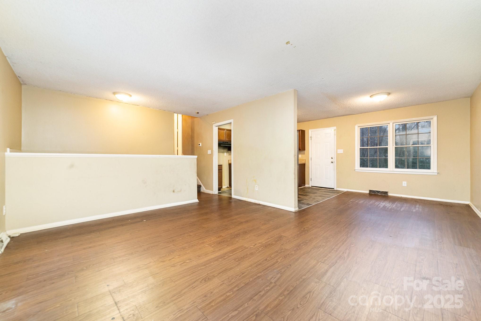 7126 Covecreek Drive Charlotte NC 28215