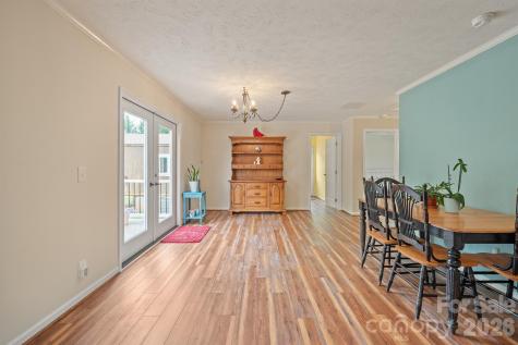 2517 Horseshoe Road Westfield NC 27053