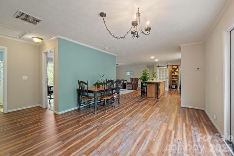 2517 Horseshoe Road Westfield NC 27053