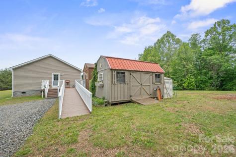 2517 Horseshoe Road Westfield NC 27053