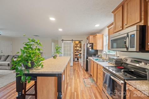 2517 Horseshoe Road Westfield NC 27053
