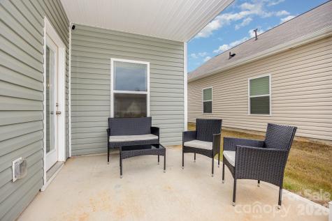 1222 Ocean Drive Salisbury NC 28144
