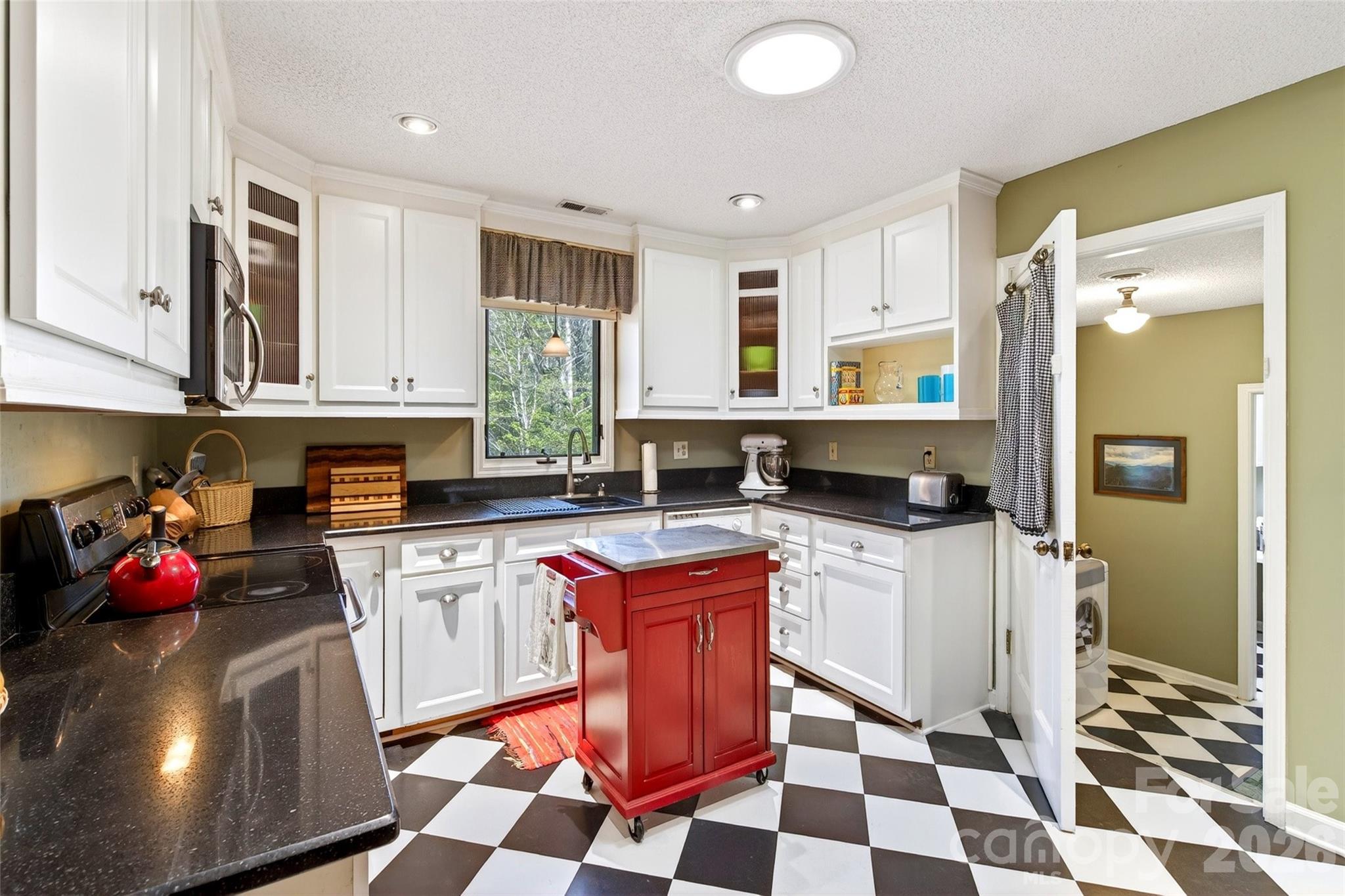 715 Laurel Avenue Black Mountain NC 28711