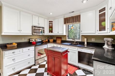 715 Laurel Avenue Black Mountain NC 28711