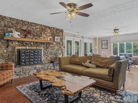 73 Redwood Street Brevard NC 28712