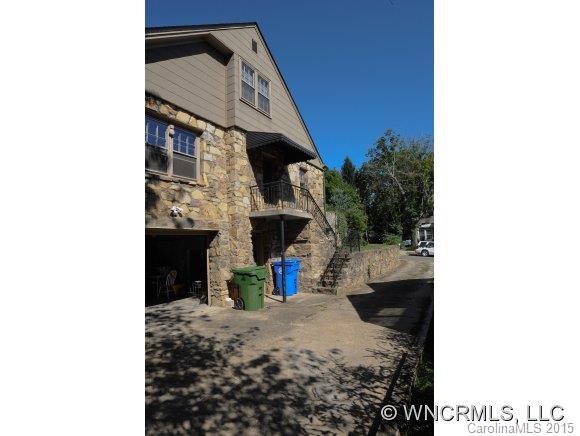 15 Colonial Place Asheville NC 28804