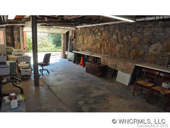 15 Colonial Place Asheville NC 28804
