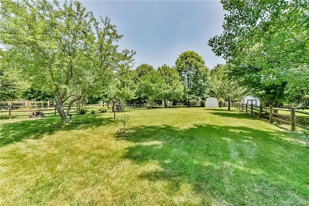 8330 Golf Ridge Drive Charlotte NC 28277