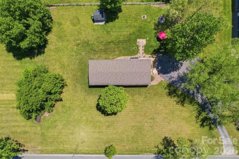 363 Banner Farm Road Mills River NC 28759