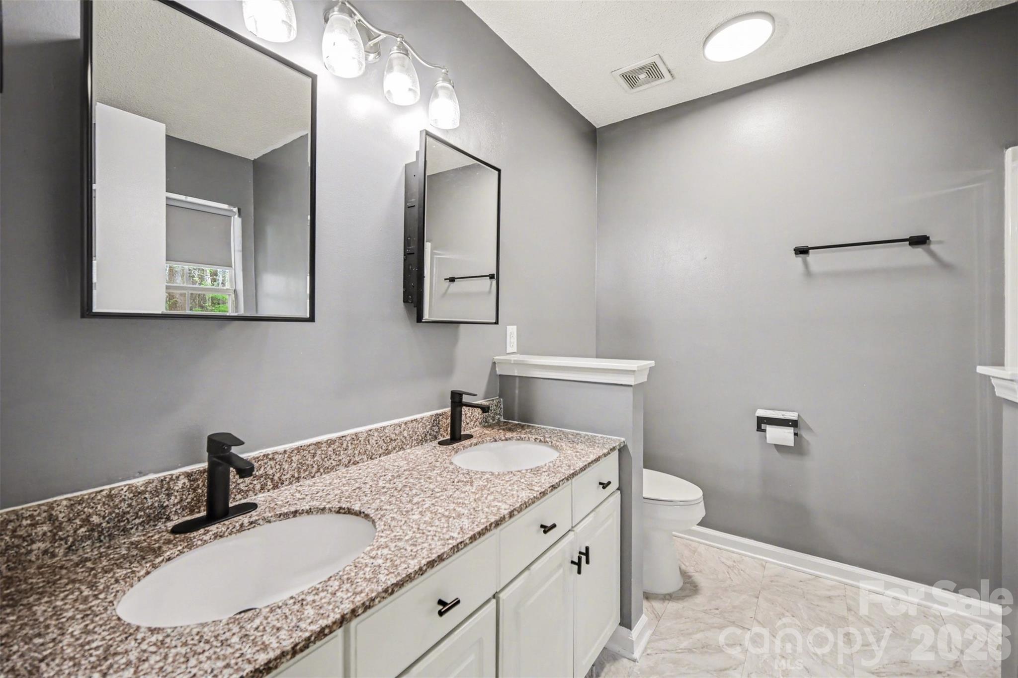 5806 Pennycross Lane Charlotte NC 28216