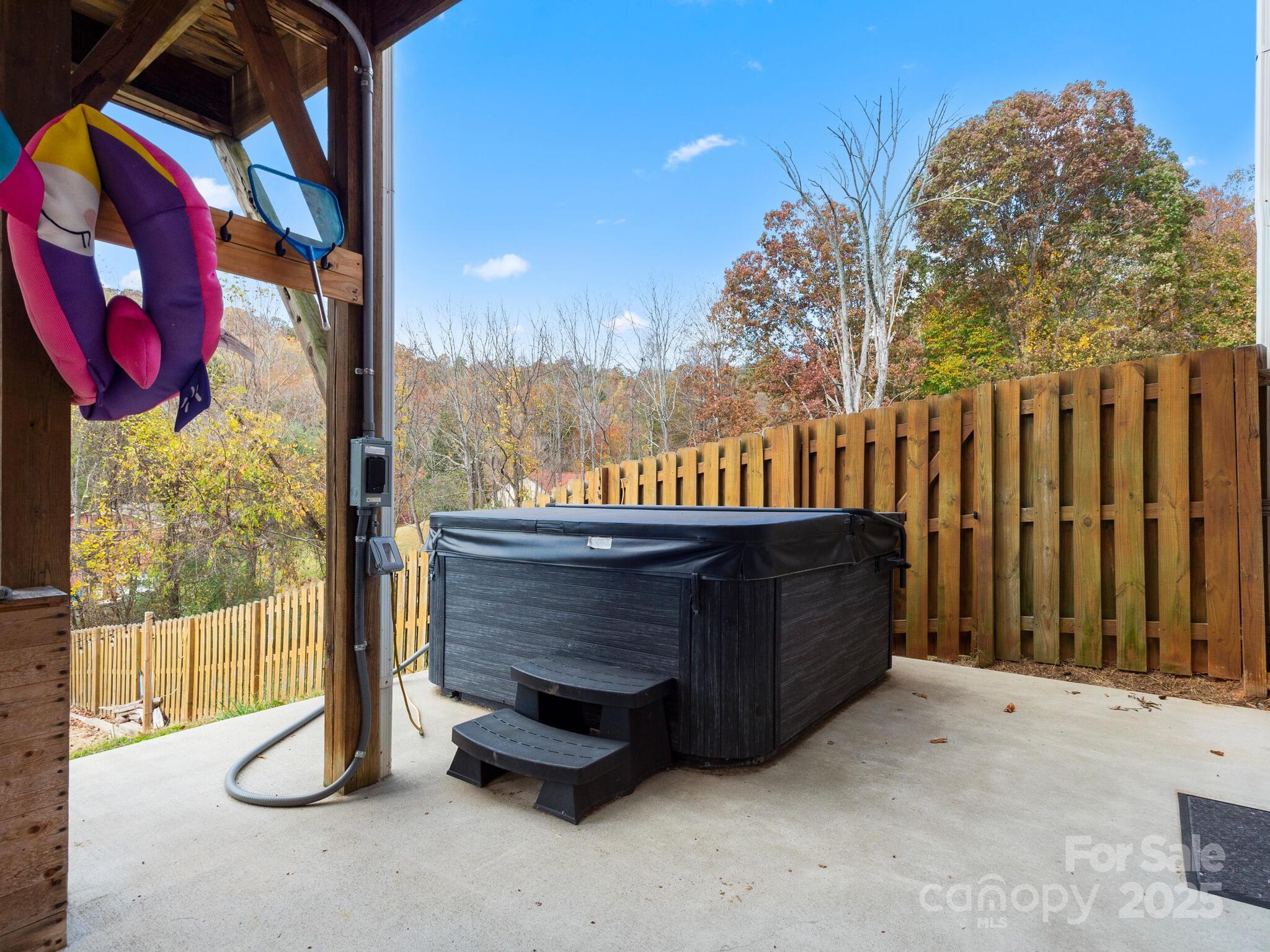 39 Sunnie Rae Lane Candler NC 28715