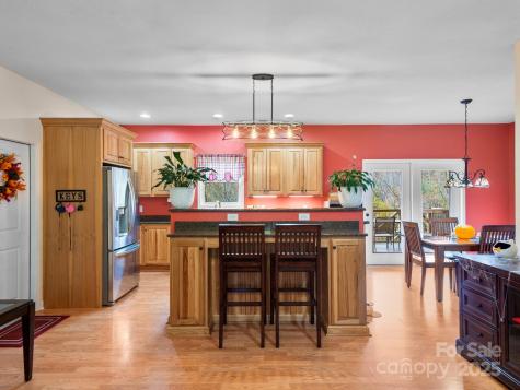 39 Sunnie Rae Lane Candler NC 28715