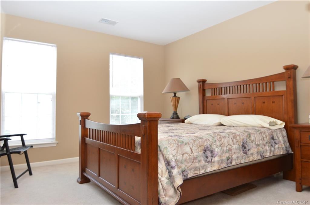 11828 Planters Estates Drive Charlotte NC 28278