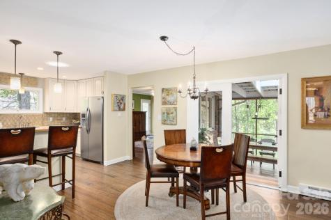 24 Woodcrest Road Asheville NC 28804