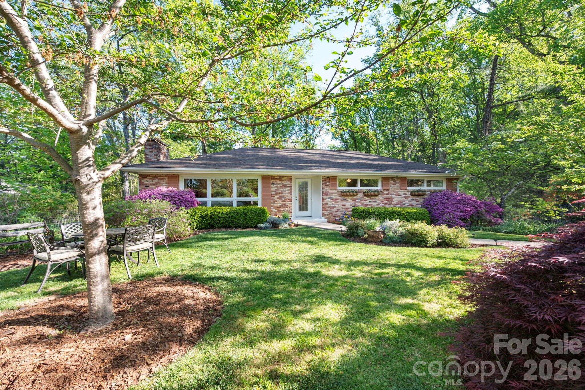 24 Woodcrest Road Asheville NC 28804