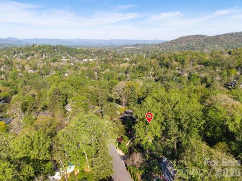 24 Woodcrest Road Asheville NC 28804